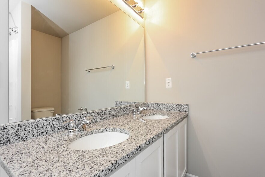 Building Photo - 2574 Wood Bend Ln