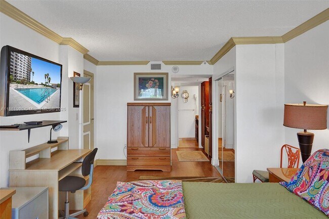 Building Photo - 1201 S Ocean Dr