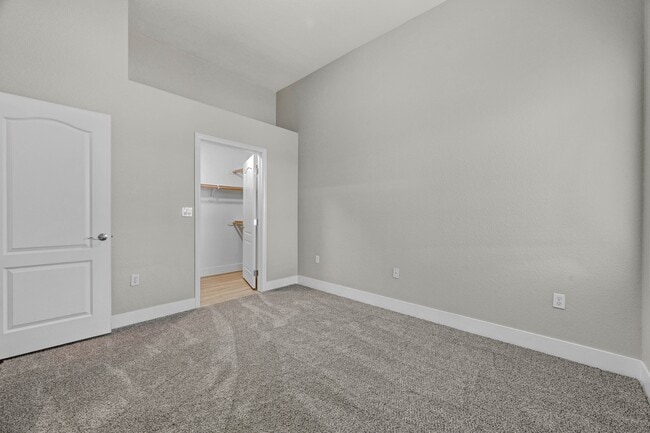 Building Photo - 3574 Desert Cliff St