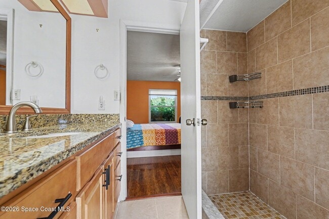 Building Photo - 1820 Zaminder St NW