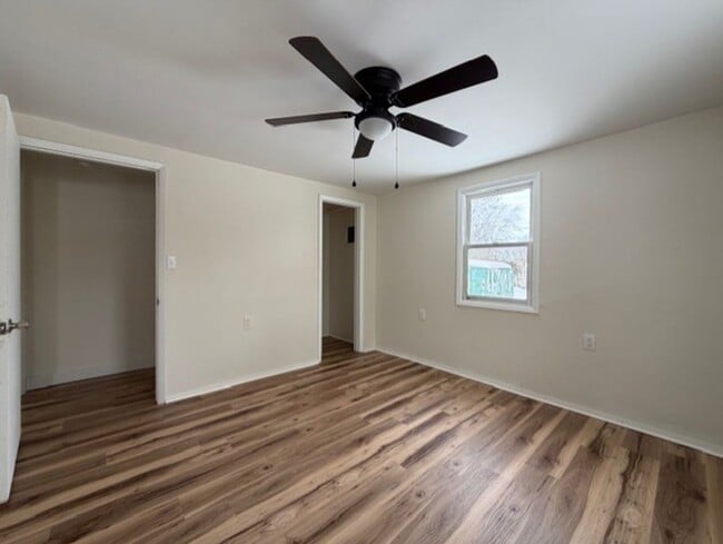 Building Photo - 2 Bed 1 Bath Single Family Home Available in Fairborn