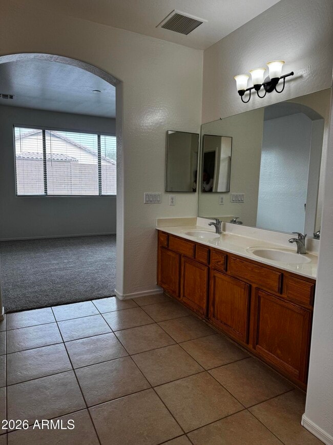 Building Photo - 15456 W Mescal St