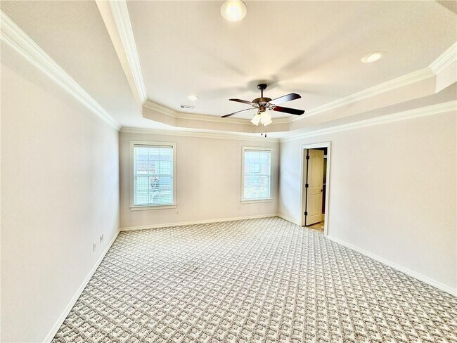 Building Photo - 602 SE Cambridge Pl