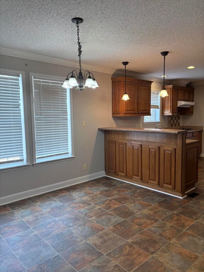 Building Photo - 6115 Dinkins Mill Rd