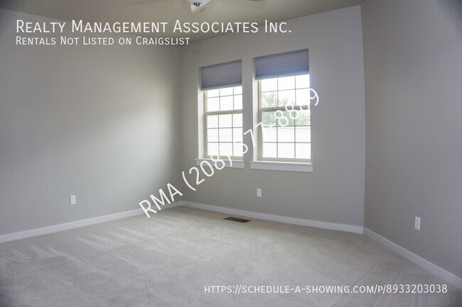Building Photo - 5086 N Cortona Way