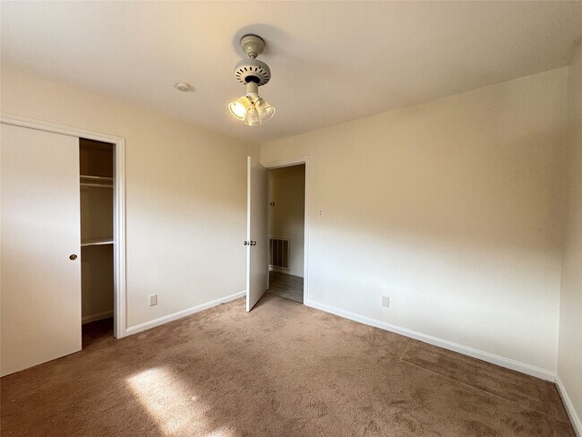 Building Photo - 12342 Barryknoll Ln