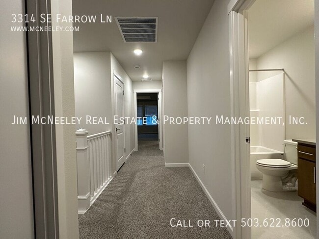 Building Photo - 3314 SE Farrow Ln