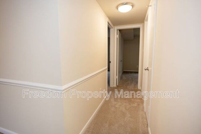 Building Photo - 10629 Provincial Dr