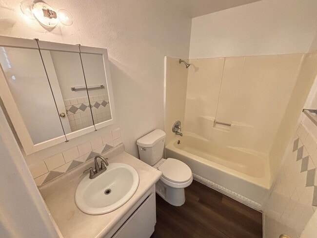 Building Photo - 155 Westminster Way