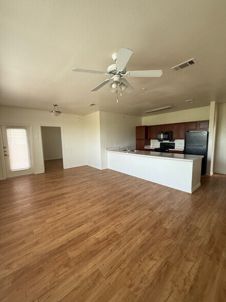 Building Photo - Montabella Pointe