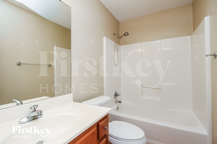 Building Photo - 6713 S Brookside Rd
