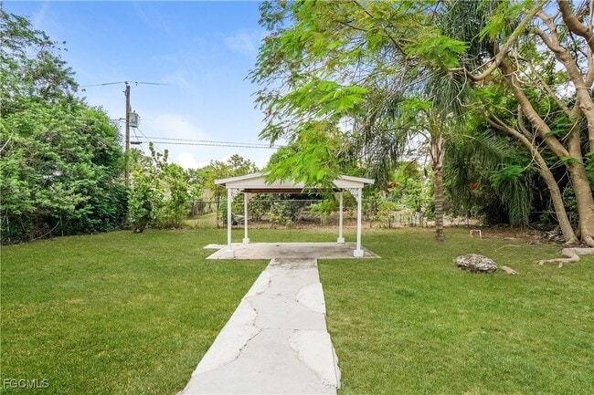 Building Photo - 5107 5th St W