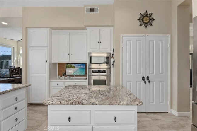 Building Photo - 33722 Bridgehampton Dr