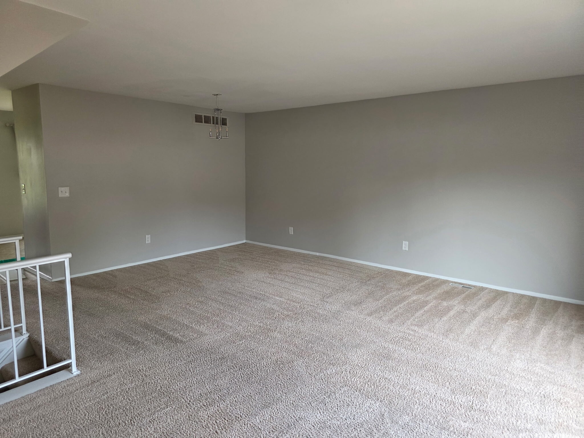 Building Photo - 3274 Alpine Dr