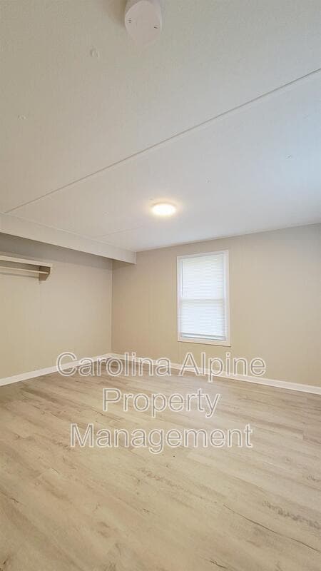 Building Photo - 116 Drum Rd