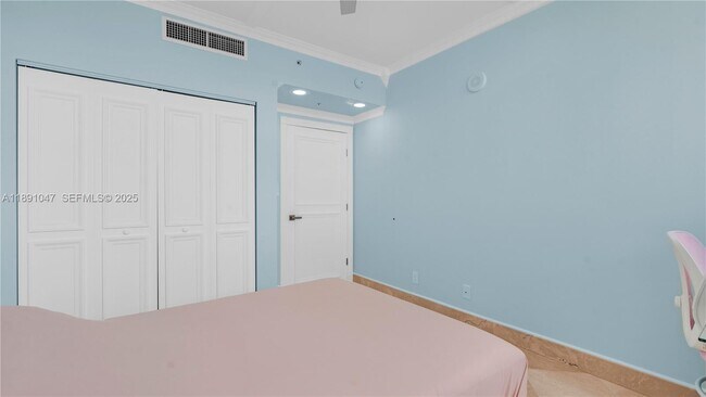 Building Photo - 7929 West Dr