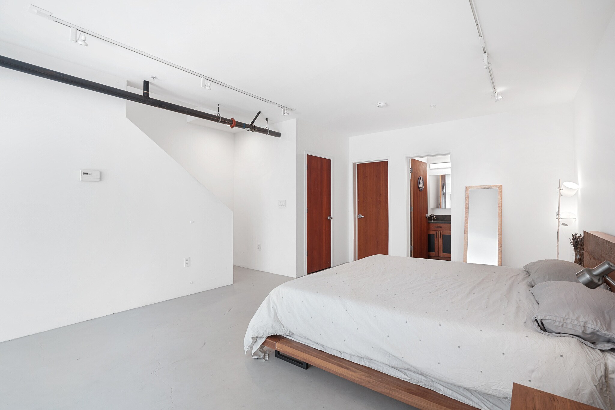 Basement Bedroom / Office - 712 Bryant St