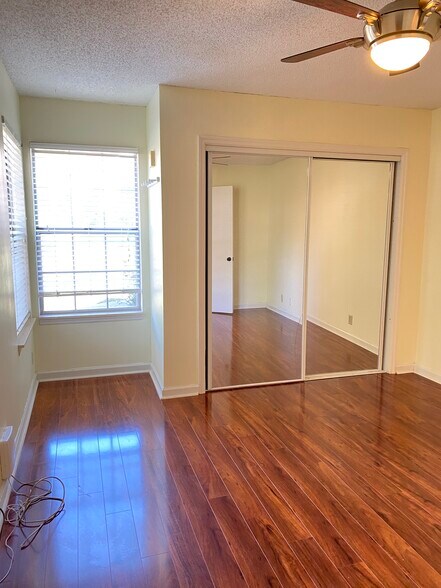 Building Photo - 339 Yorkshire Cir