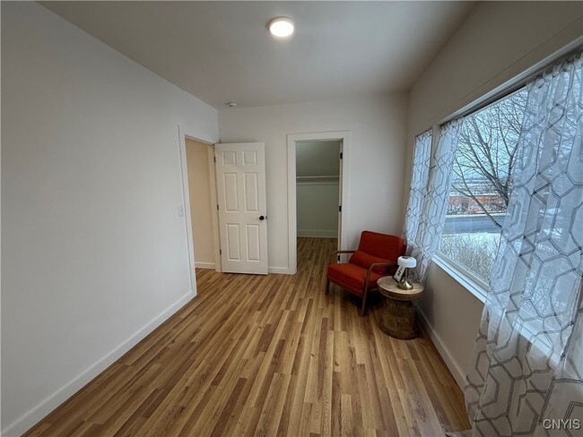 Building Photo - 2817 Milton Ave