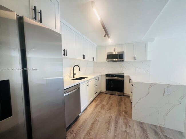 Building Photo - 201 Jefferson Ave