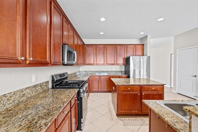 Building Photo - 266 Berenger Walk