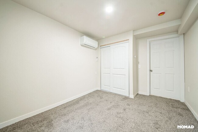 Building Photo - Charming 2BR House in Denver