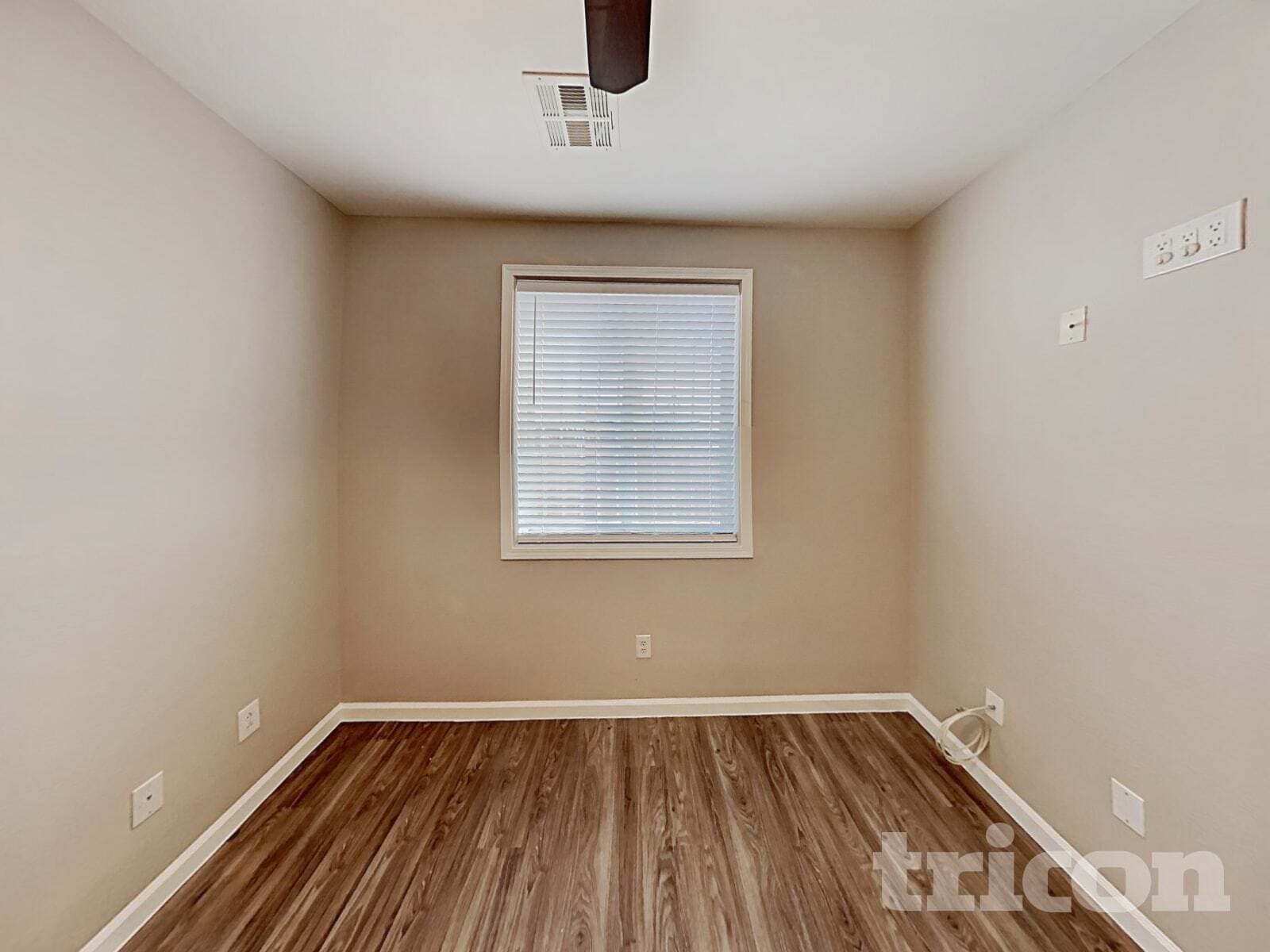 Building Photo - 5686 Diamond Palm Ct