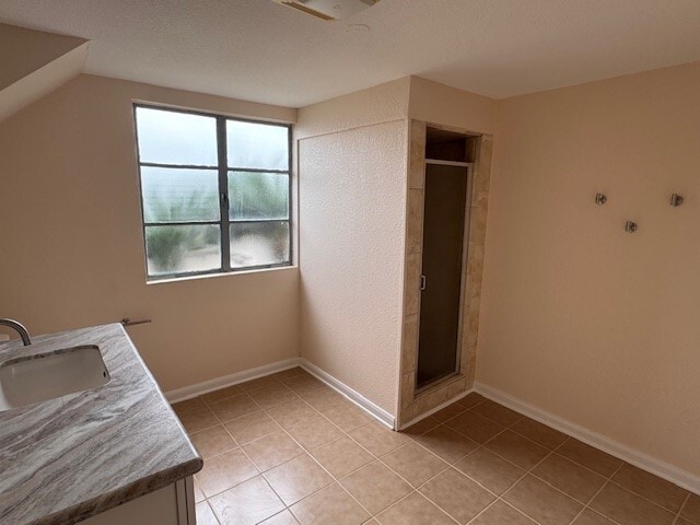 Building Photo - 60 Tarpon St