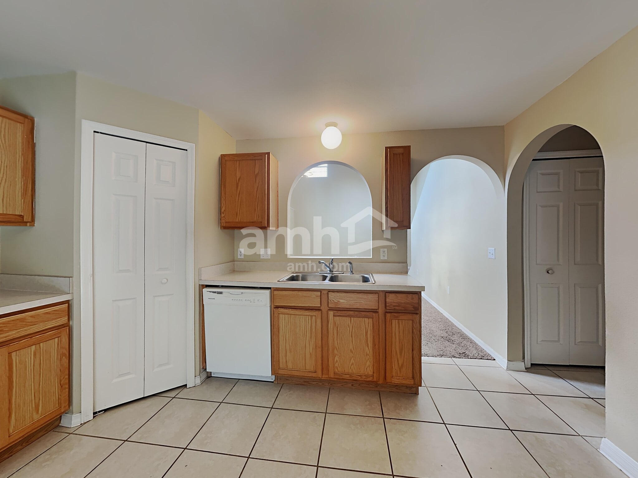 Building Photo - 13727 Gentle Woods Ave