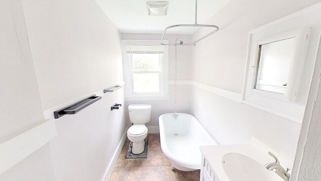 Building Photo - 3 Bedroom in Swillburg Area