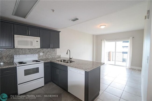 Building Photo - 3410 Coral Wy