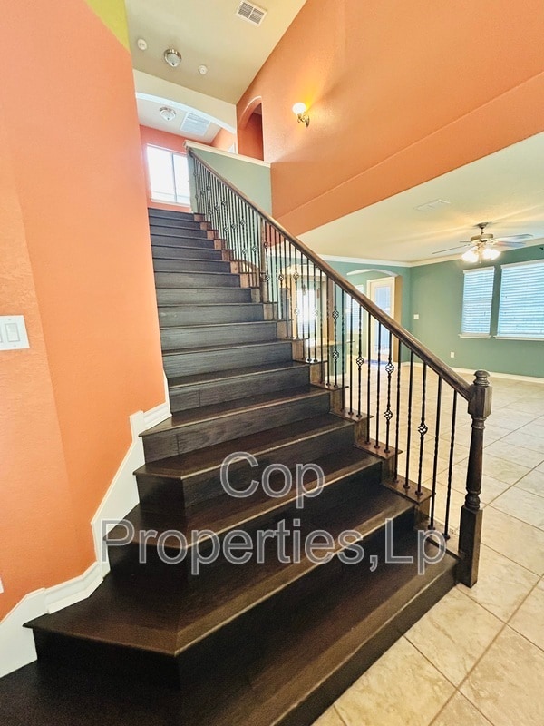 Building Photo - 1331 Tweed Willow