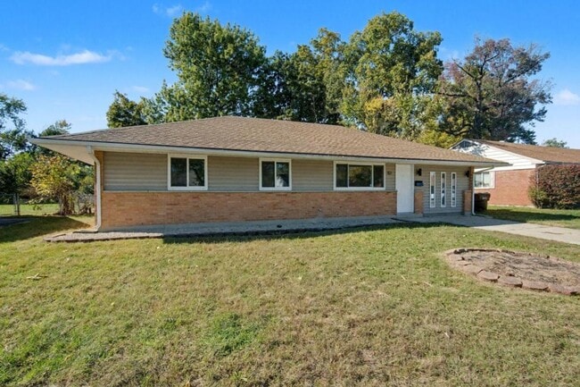 Building Photo - 83 Brookhaven Dr