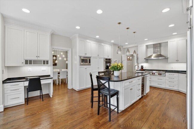 Building Photo - 5115 Cape Cod Ct