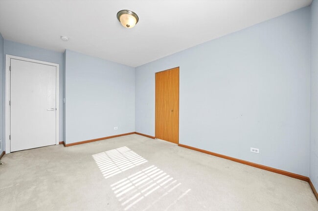 Building Photo - Modern 3-Bed, 2.5-Bath Townhome with Pond ...