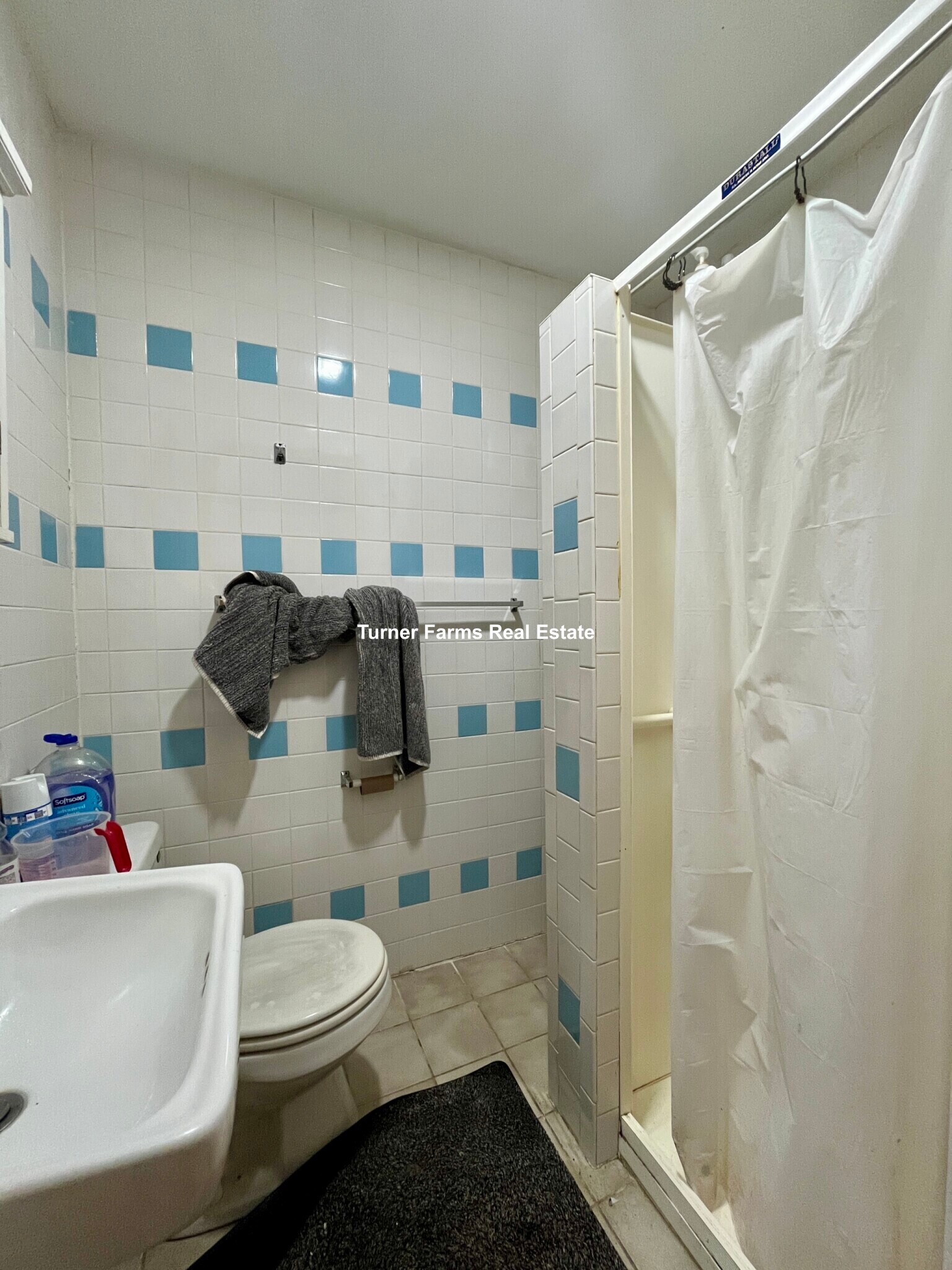 Building Photo - 129 Cedar St