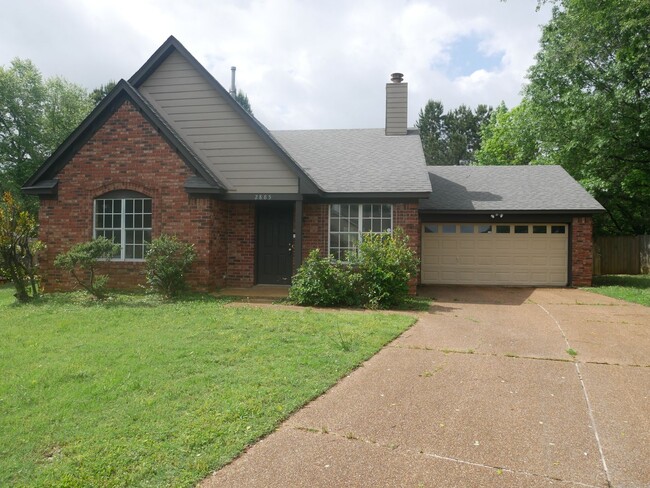 Building Photo - 2885 Waverly Dr