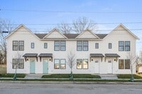 Building Photo - 1758 S Highland Park Ave