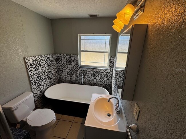 Building Photo - 431 Richey Rd