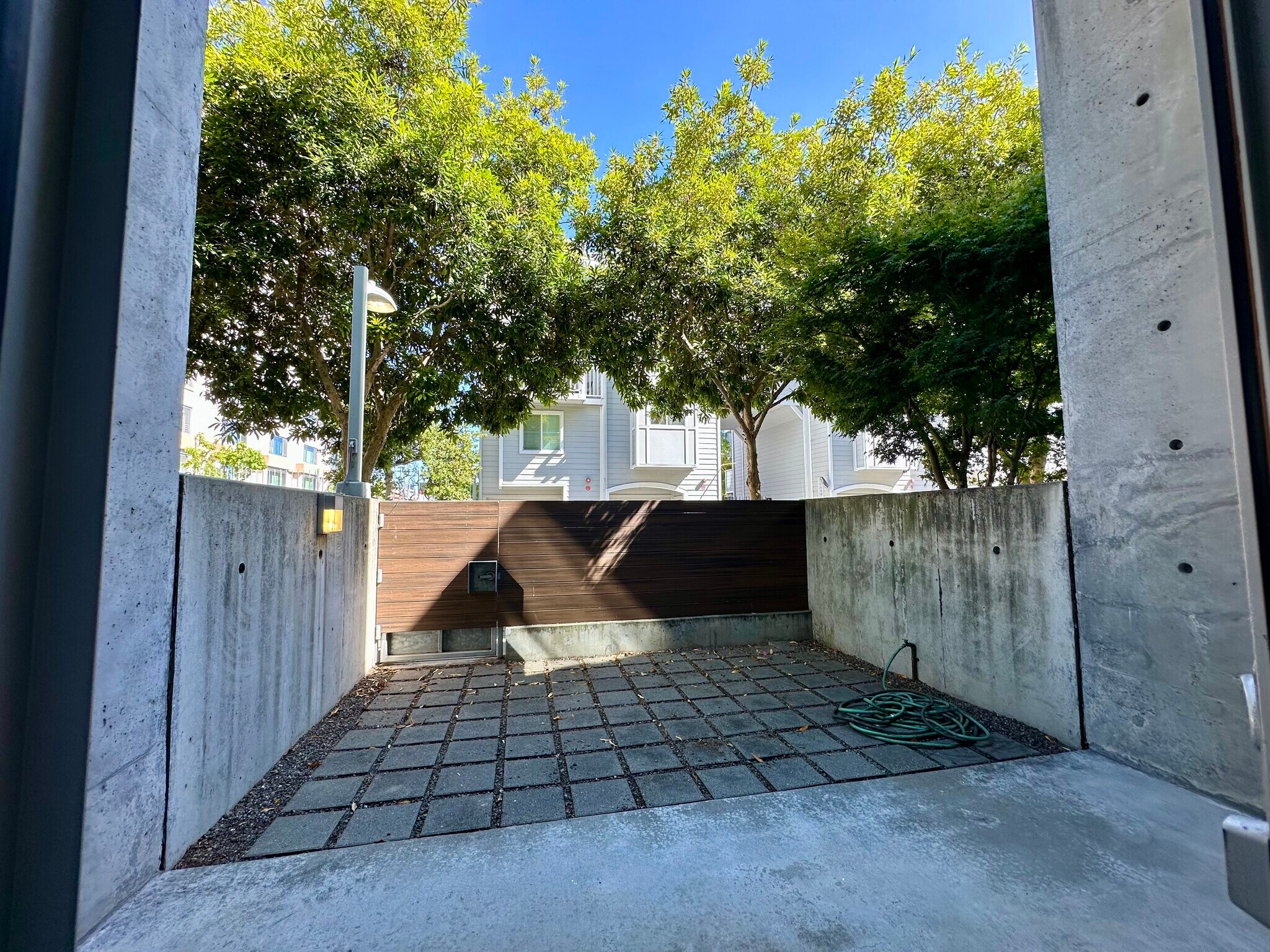 Building Photo - 855 Folsom St