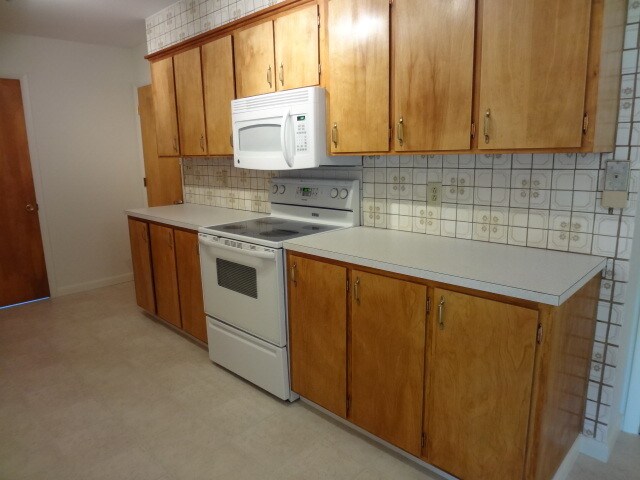 Building Photo - 1117 Ponderosa Dr