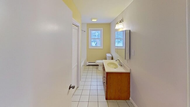 Building Photo - 52 Rockefeller St