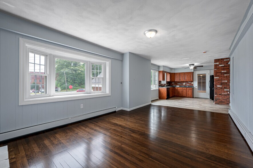 Building Photo - 7 Pasadena Pky