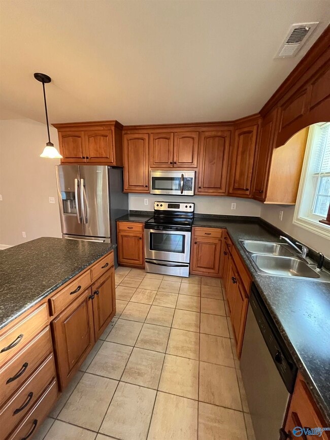 Building Photo - 117 Hubert Rd