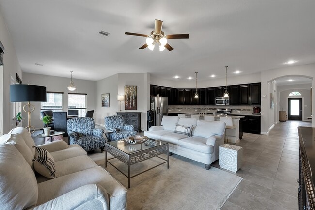 Building Photo - 31507 Reston Cliff Ct