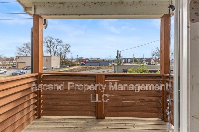 Building Photo - 3155 St Elmo Ave