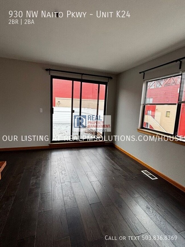 Building Photo - 930 NW Naito Pkwy