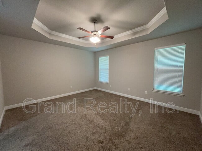 Building Photo - 3823 Shady Grove Dr