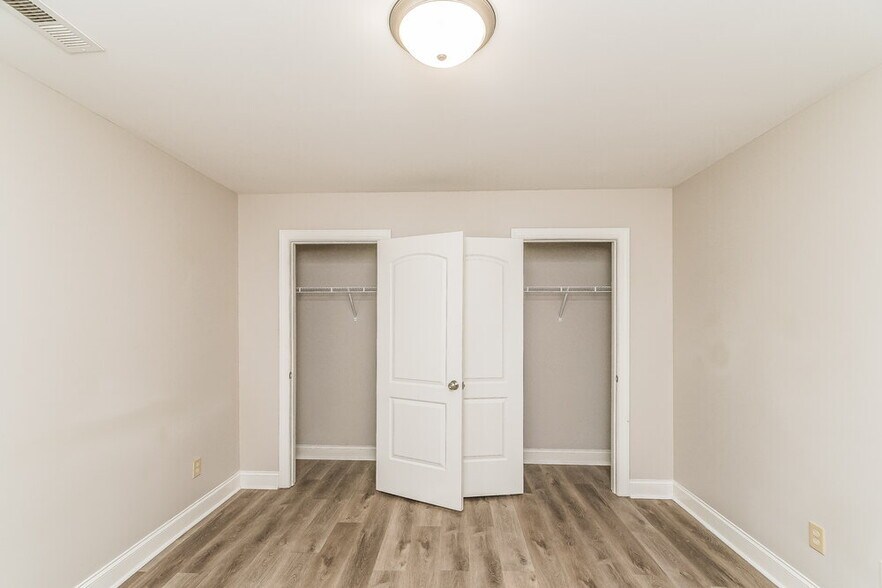 Building Photo - 837 Airedale Trail