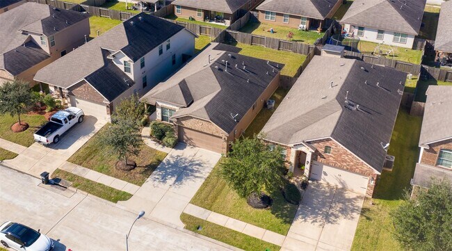 Building Photo - 14010 Cypress Meadows Dr